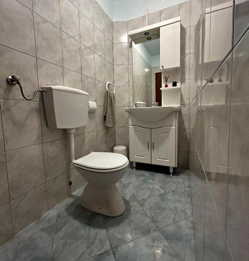 Elentoni Apartment Fazana Luaran gambar