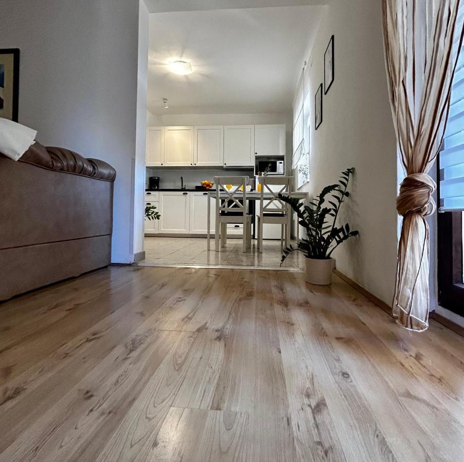Elentoni Apartment Fazana Luaran gambar