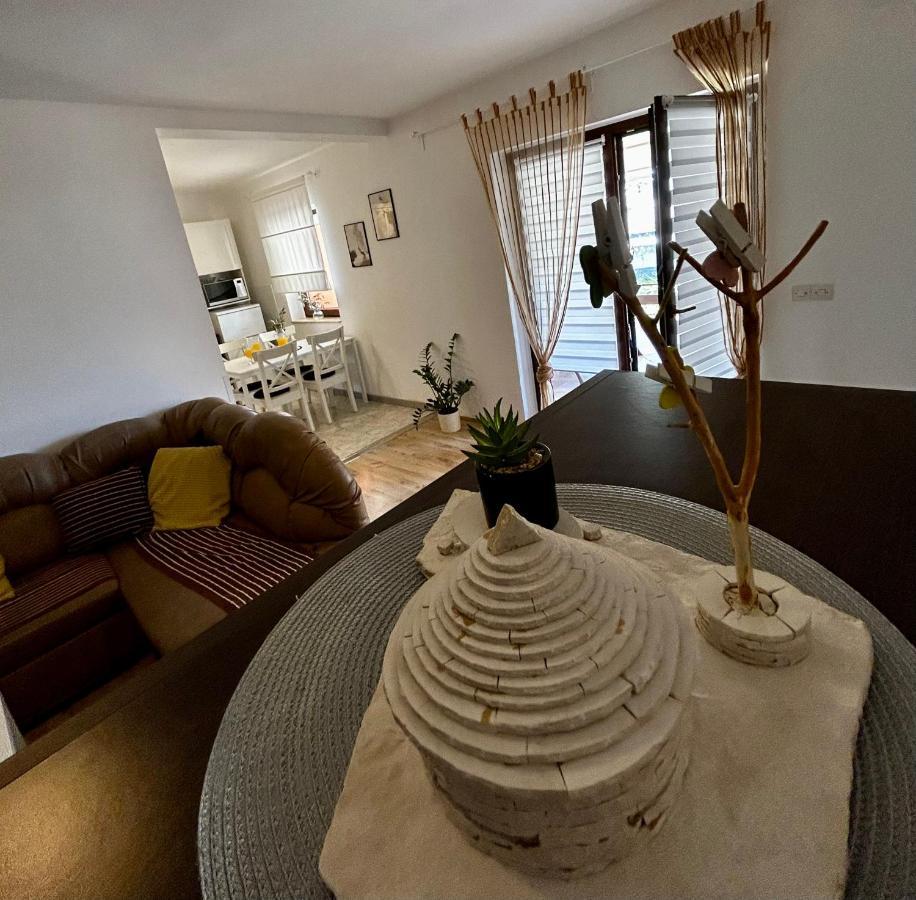 Elentoni Apartment Fazana Luaran gambar