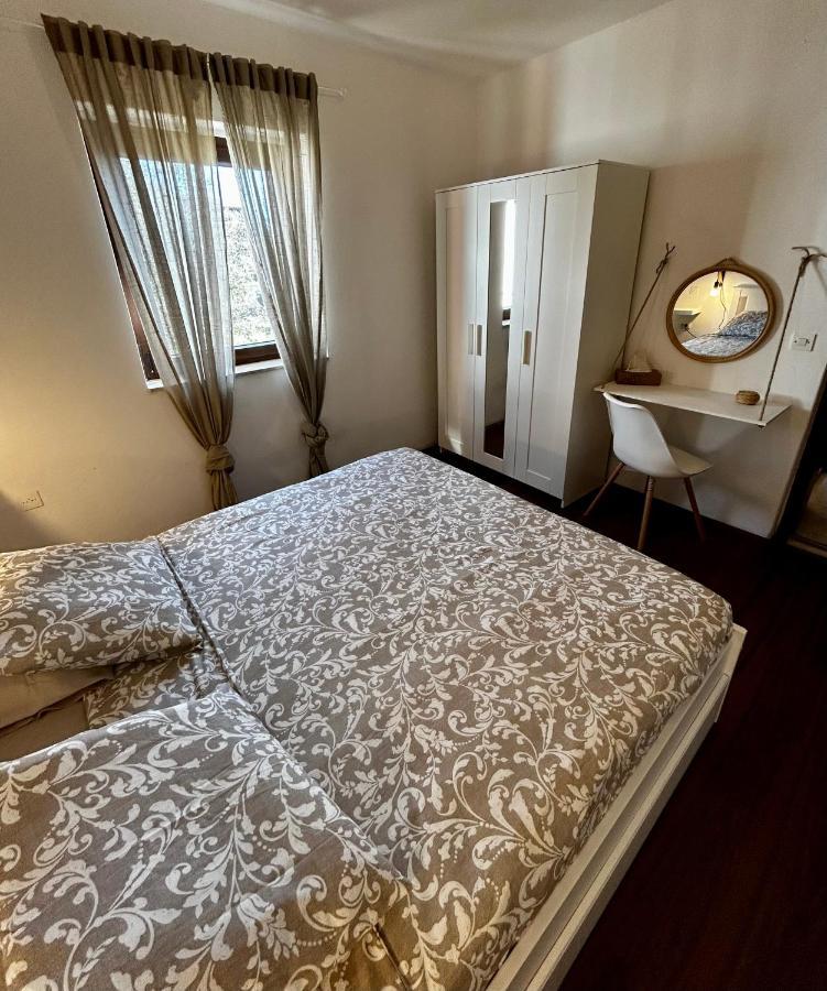Elentoni Apartment Fazana Luaran gambar